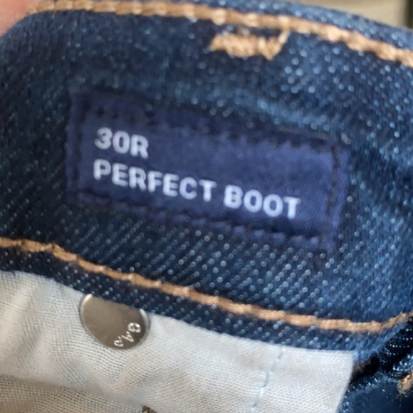 Gap Perfect boot mid rise in Dark Indigo. Size 30 R - Picture 8 of 9